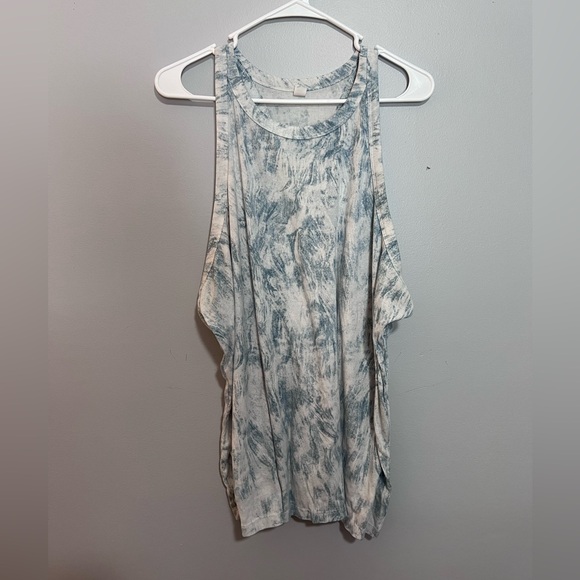 Woman’s Old Navy Ultralite Go-Dry Tank Top Size 4X - Picture 1 of 4